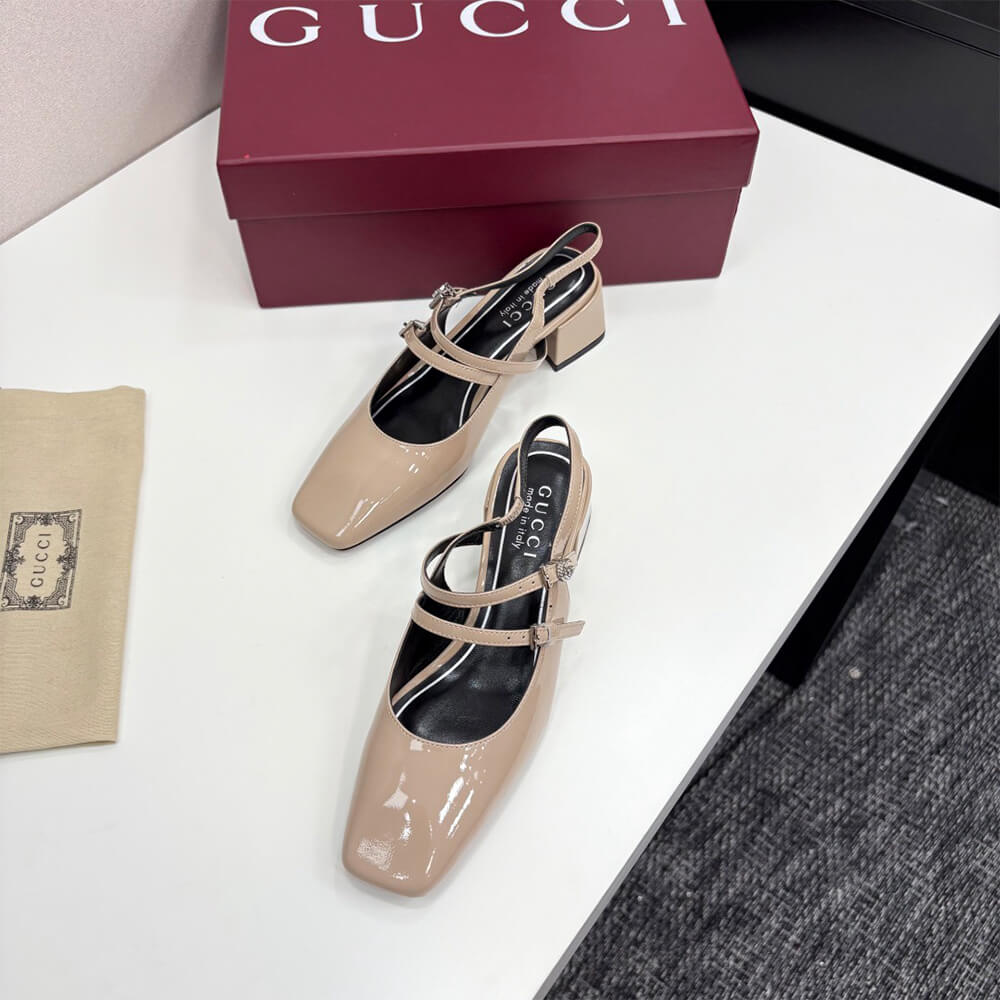 Gucci Women s pump with Double G