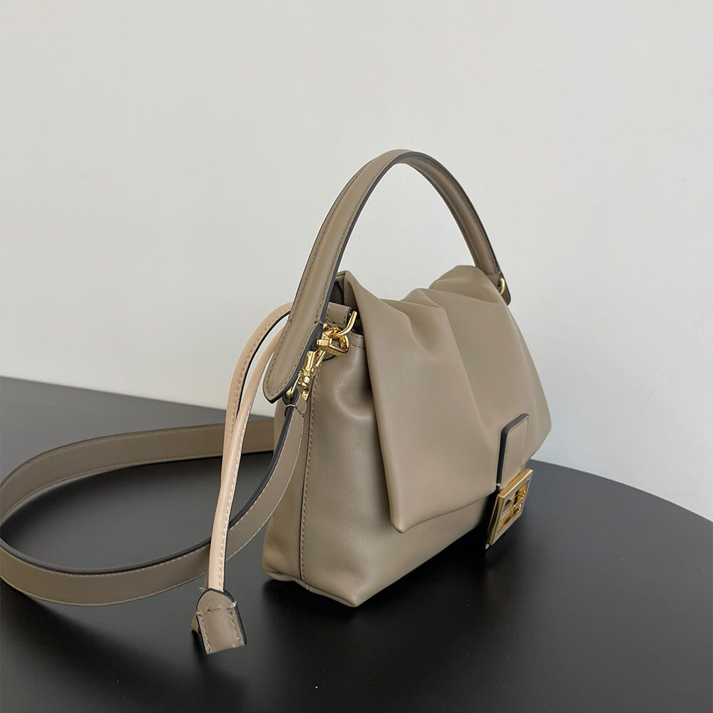 Fendi Mamma Baguette Medium(high-end grade)