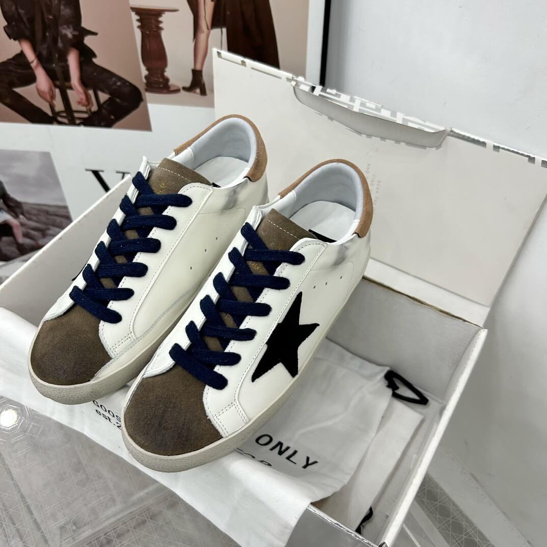 Golden Goose Sneakers