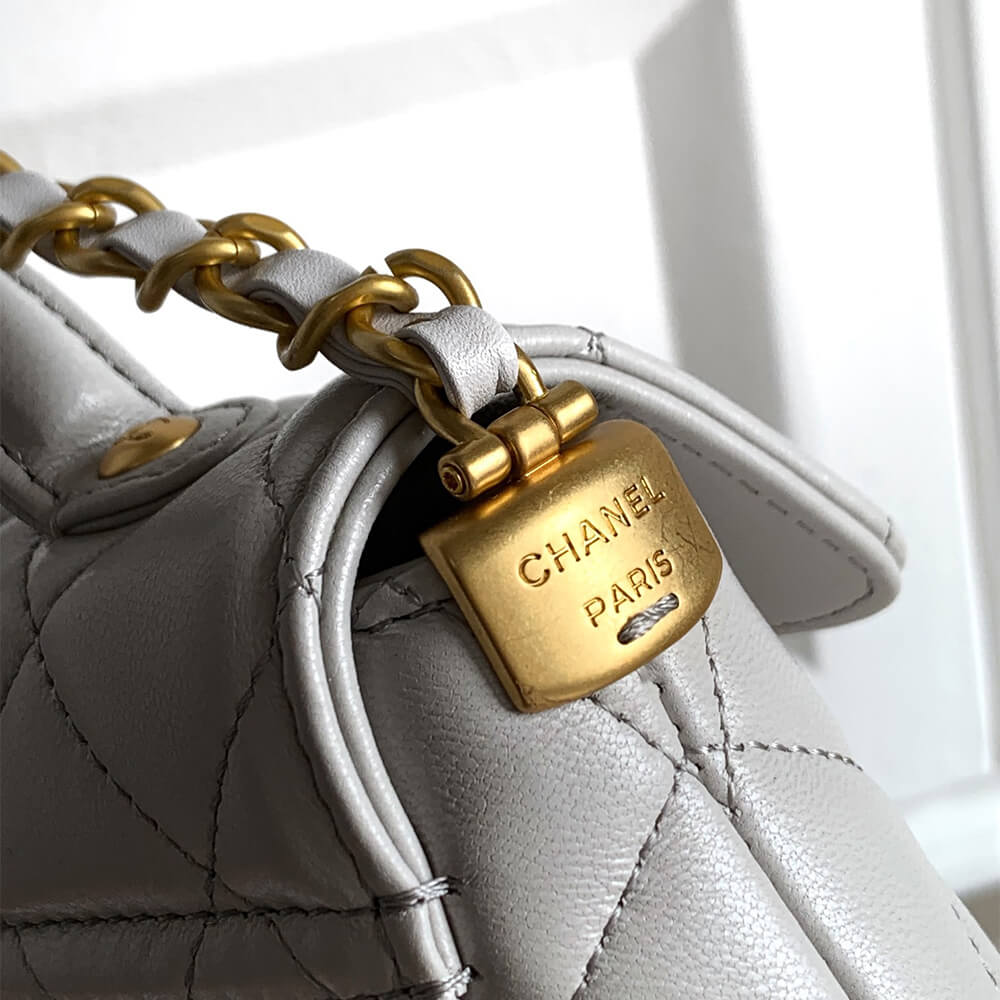 CHANEL Mini Flap Bag with Top Handle(HIGH-END GRADE)