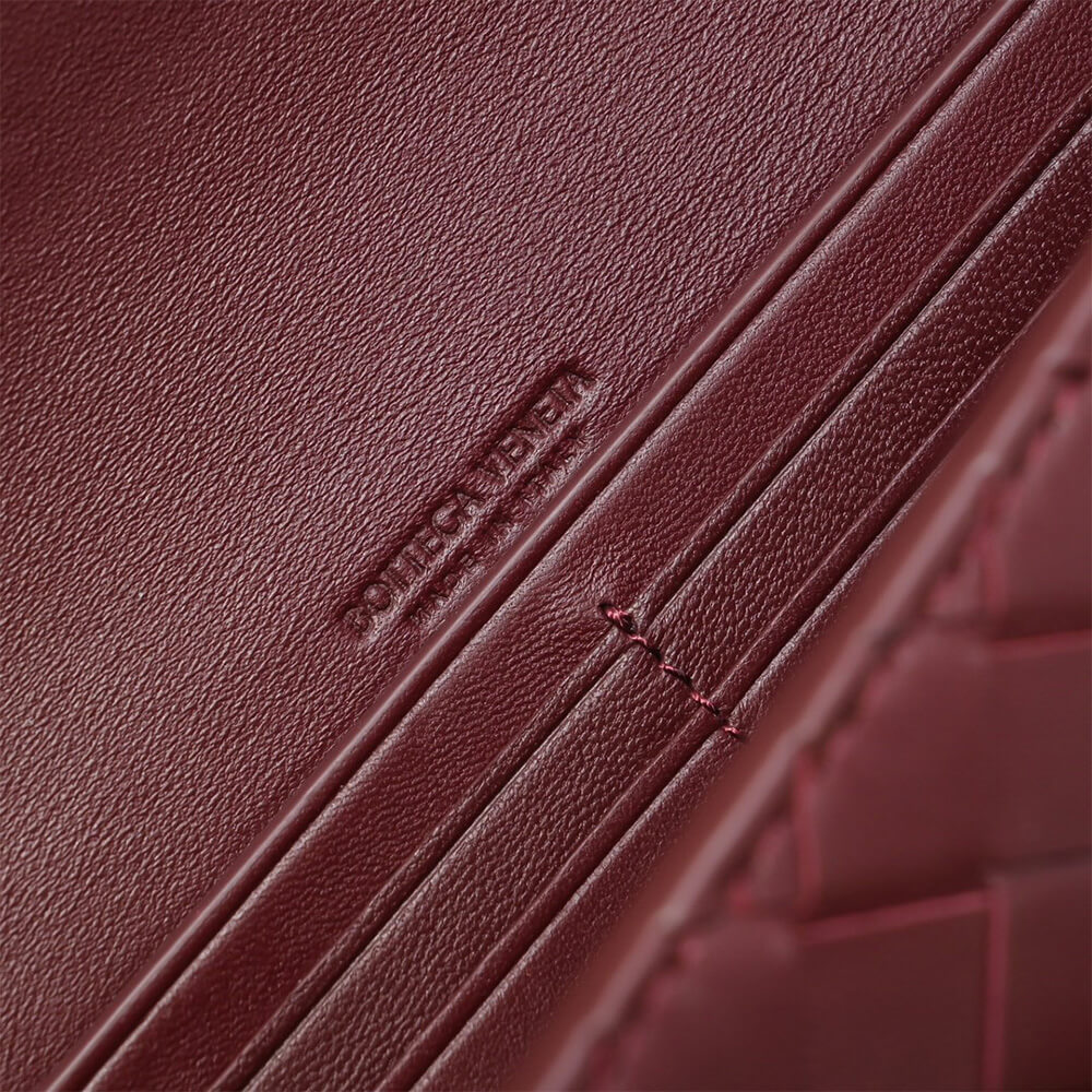 Bottega Veneta Andiamo Clutch(HIGH-END GRADE)