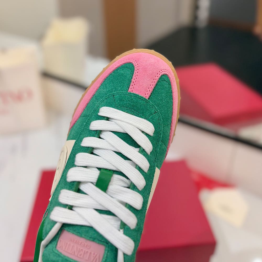 VALENTINO UPVILLAGE women s low-top sneakers