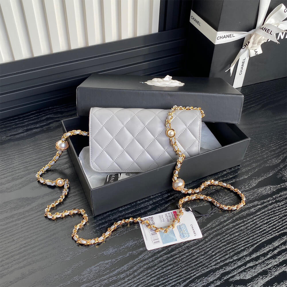 CHANEL Flap Phone Holder with Chain(HIGH-END GRADE)