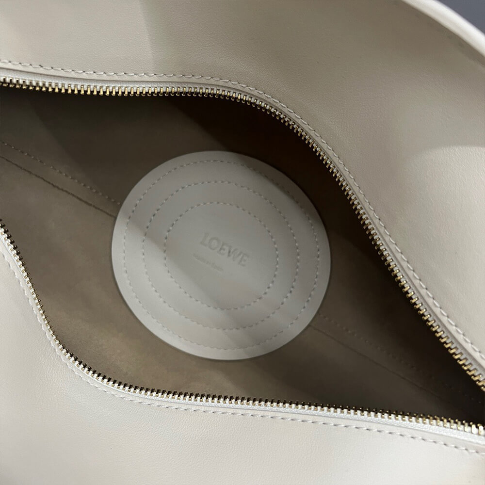 Loewe Small Paseo bag in shiny nappa calfskin(high-end grade)