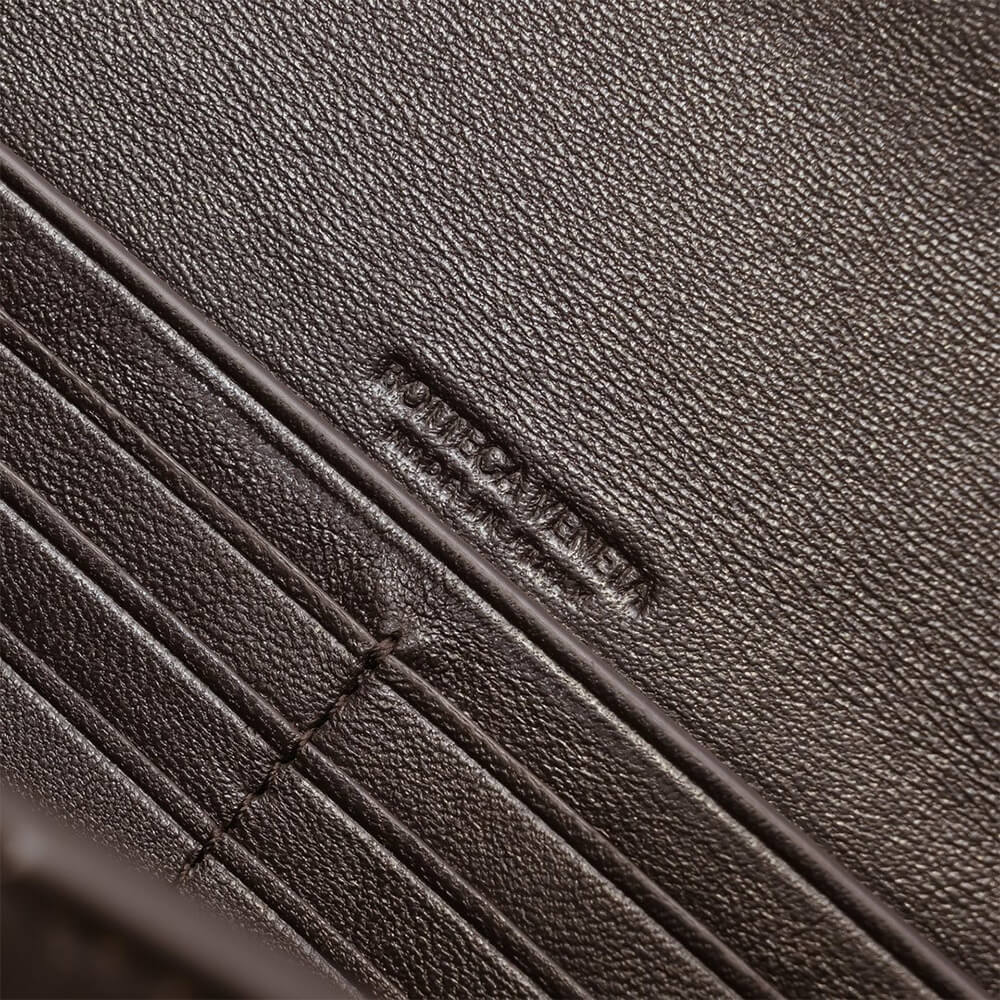 Bottega Veneta Andiamo Clutch(HIGH-END GRADE)