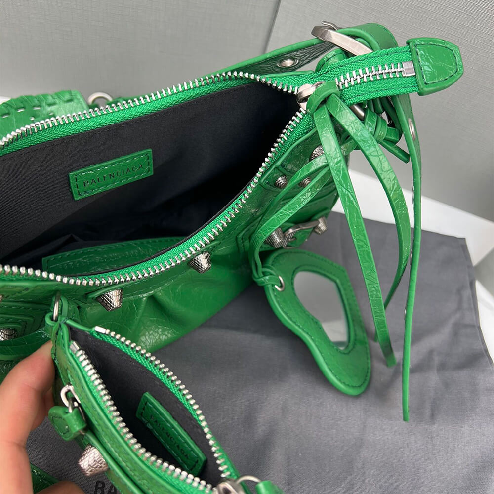 BALENCIAGA WOMEN S LE CAGOLE XS SHOULDER BAG